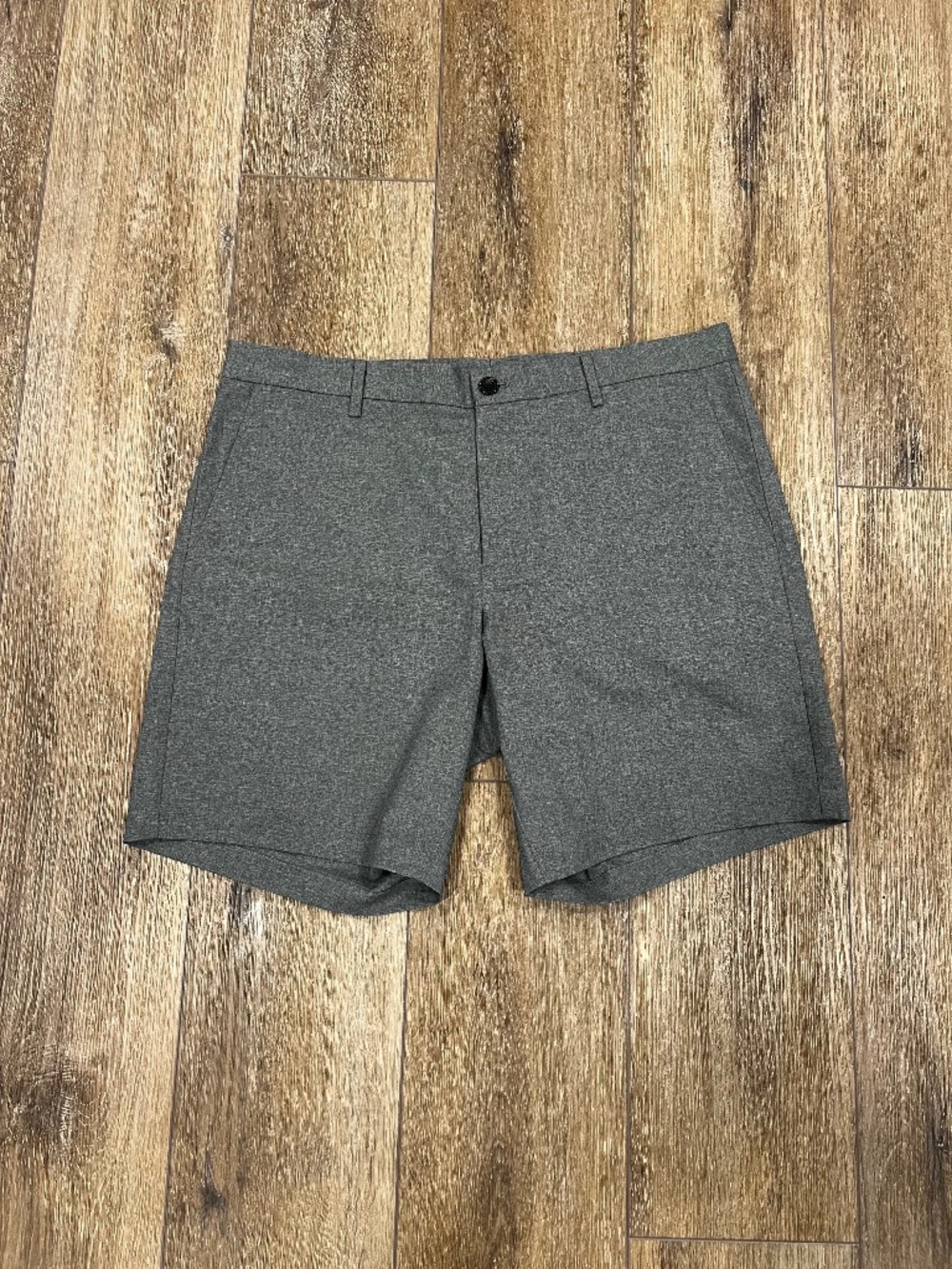 7 For All Mankind - Men's Performance Shorts (Grey - Size 34